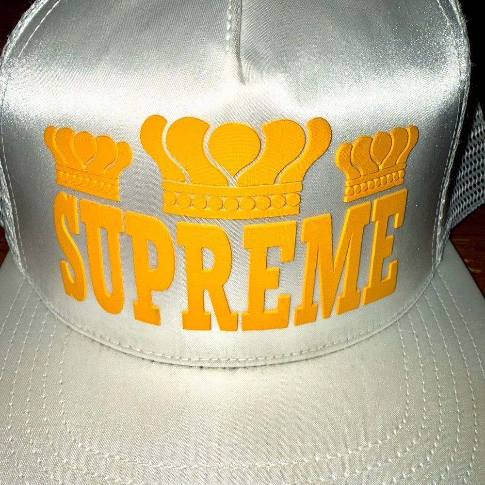 Supreme Cream Satin Trucker Hat with Yellow Logo Crowns Y2K Rare! - Picture 2 of 11